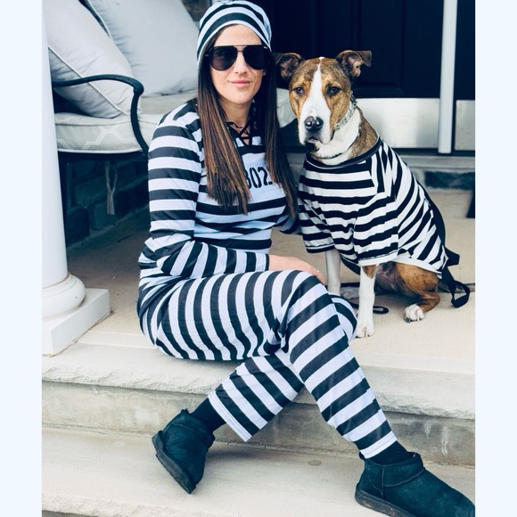 Meet your Posher, Gina Marie🐝 - Picture 1 of 16